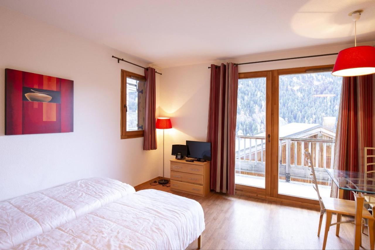 Le Hameau Spa & Piscine Studio 4Pers By Alpvision Residences Orelle Bagian luar foto